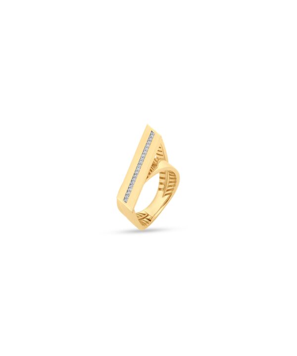 18K Yellow Gold Ring - 6.83g