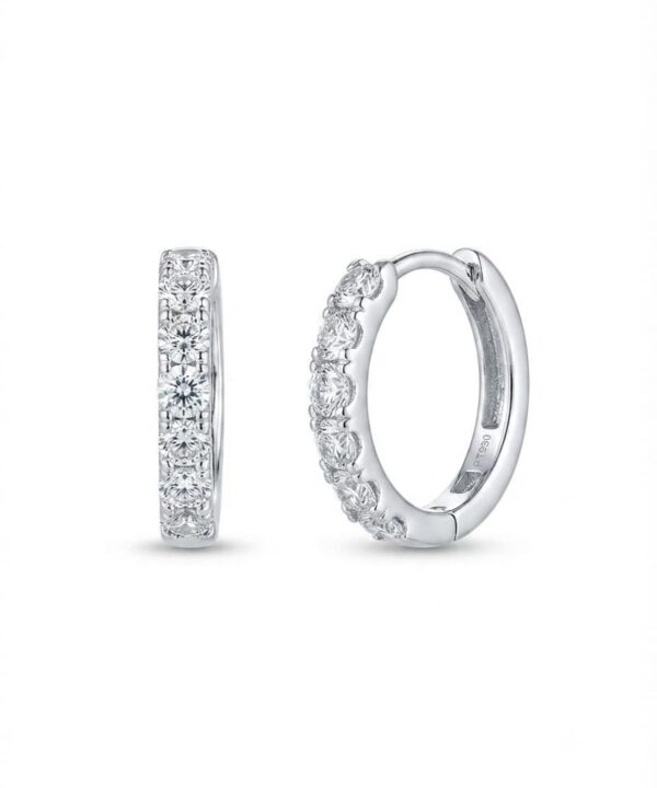 18K White Gold & Diamond Earrings (0.62ct)