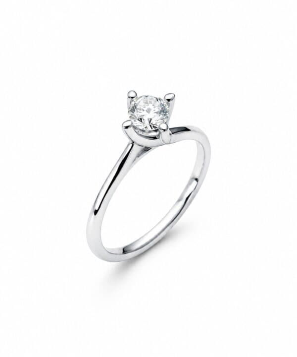 0.92ct Round Diamond Solitaire Engagement Ring